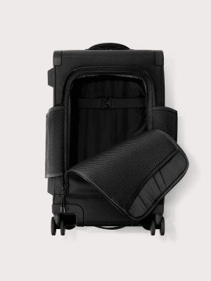 imgi_529_dagne-2025-Travel2_Mixed_Seattle_S_Onyx_Topdown_11